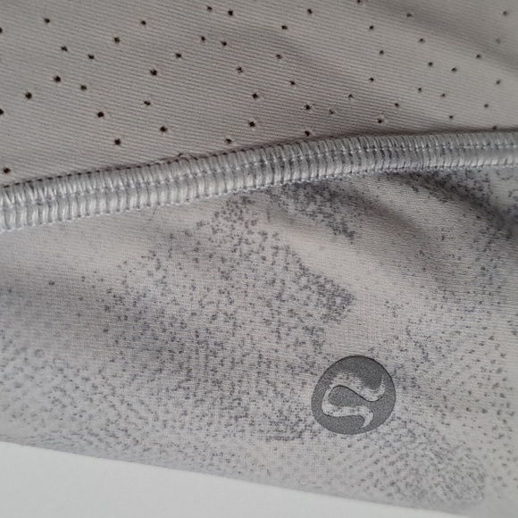 Lululemon Breezy Dot Tights - Picture 4 of 9